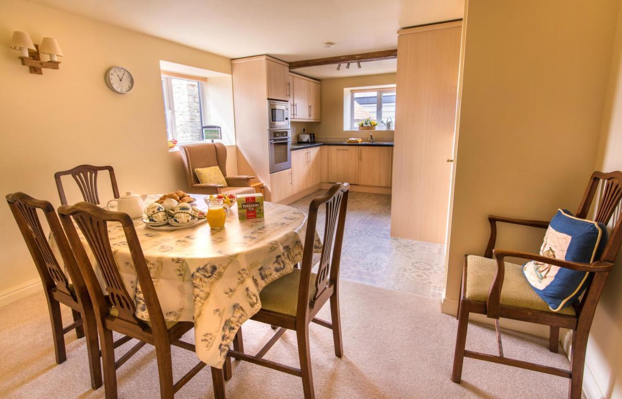 Valley View Farm Holiday Cottages 헴슬리 외부 사진