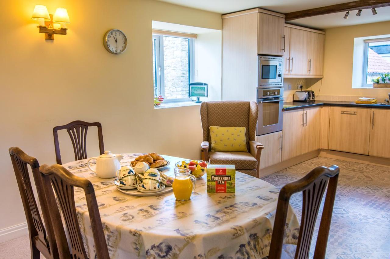 Valley View Farm Holiday Cottages 헴슬리 외부 사진