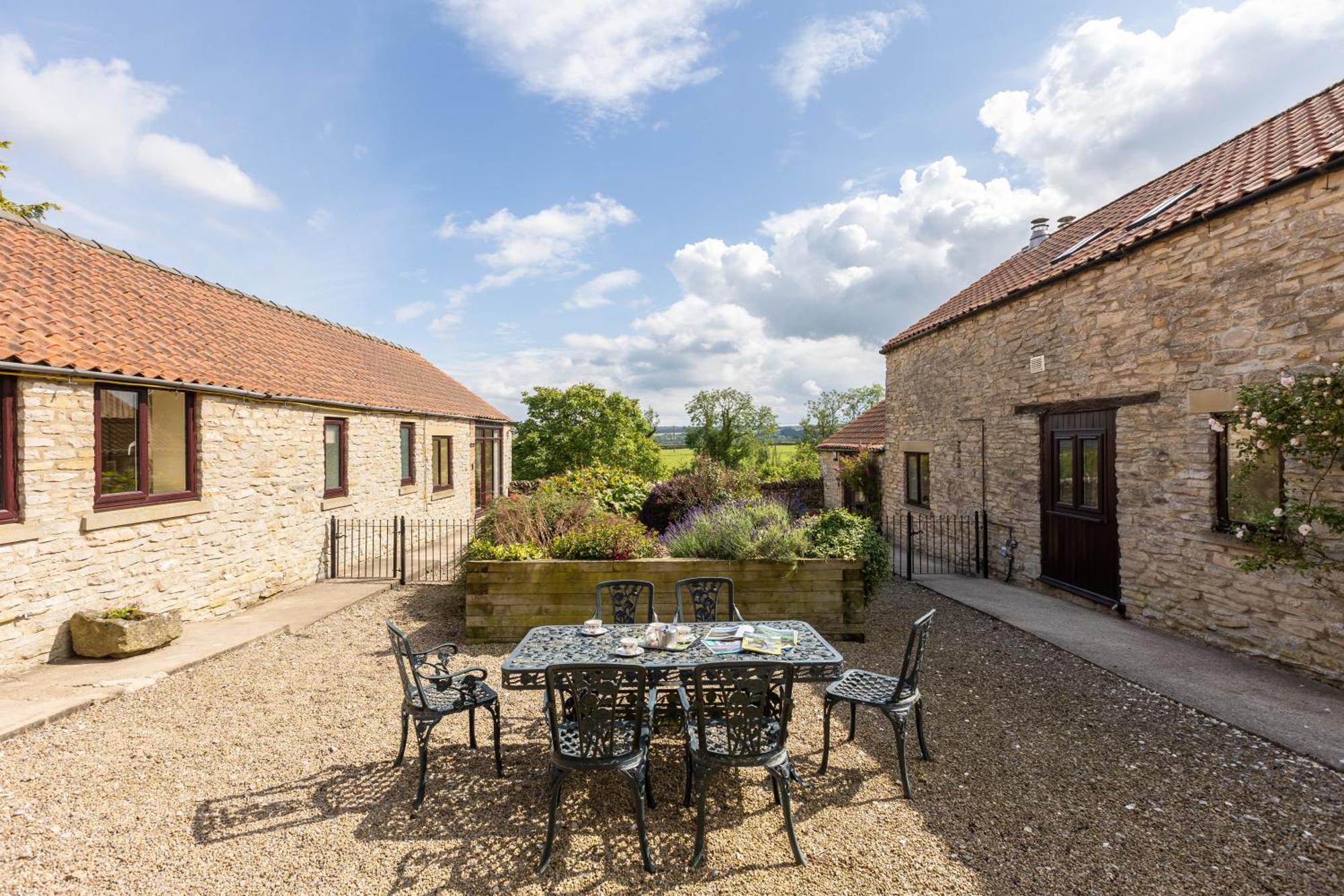 Valley View Farm Holiday Cottages 헴슬리 외부 사진