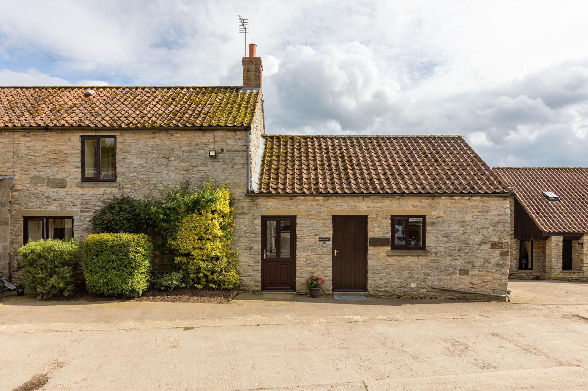 Valley View Farm Holiday Cottages 헴슬리 외부 사진